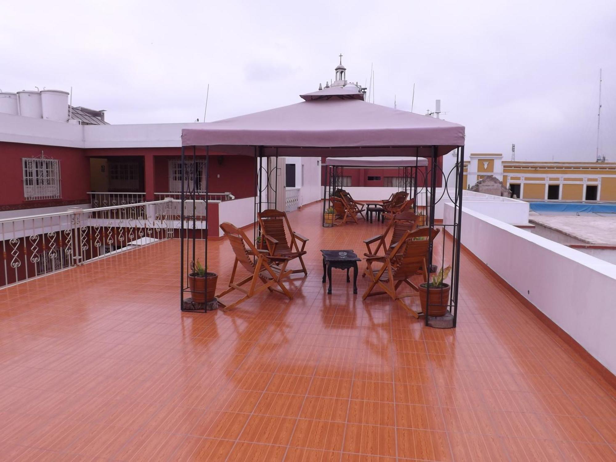 Hotel Colonial Trujillo Exterior photo